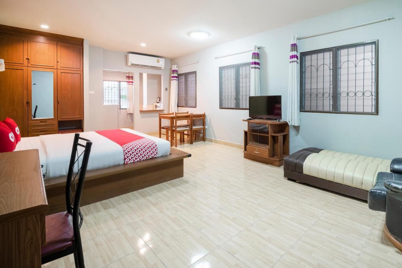 Oyo 663 Green Beach Room Pattaya Eksteriør billede