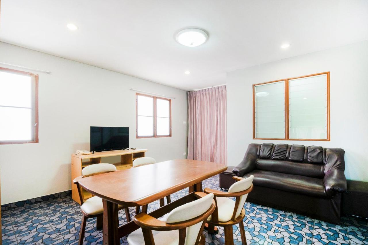 Oyo 663 Green Beach Room Pattaya Eksteriør billede