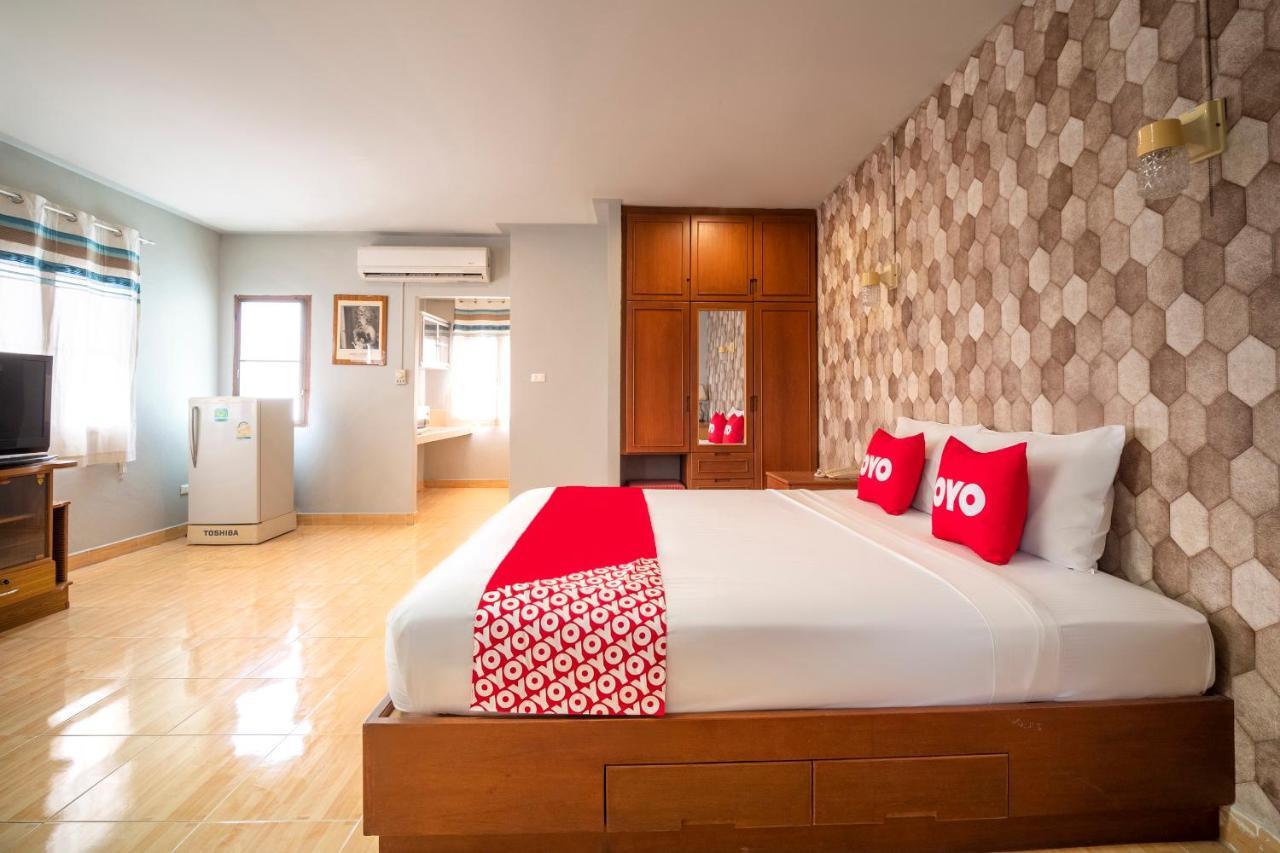 Oyo 663 Green Beach Room Pattaya Eksteriør billede