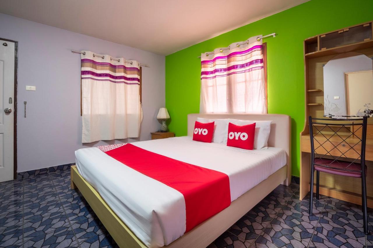 Oyo 663 Green Beach Room Pattaya Eksteriør billede
