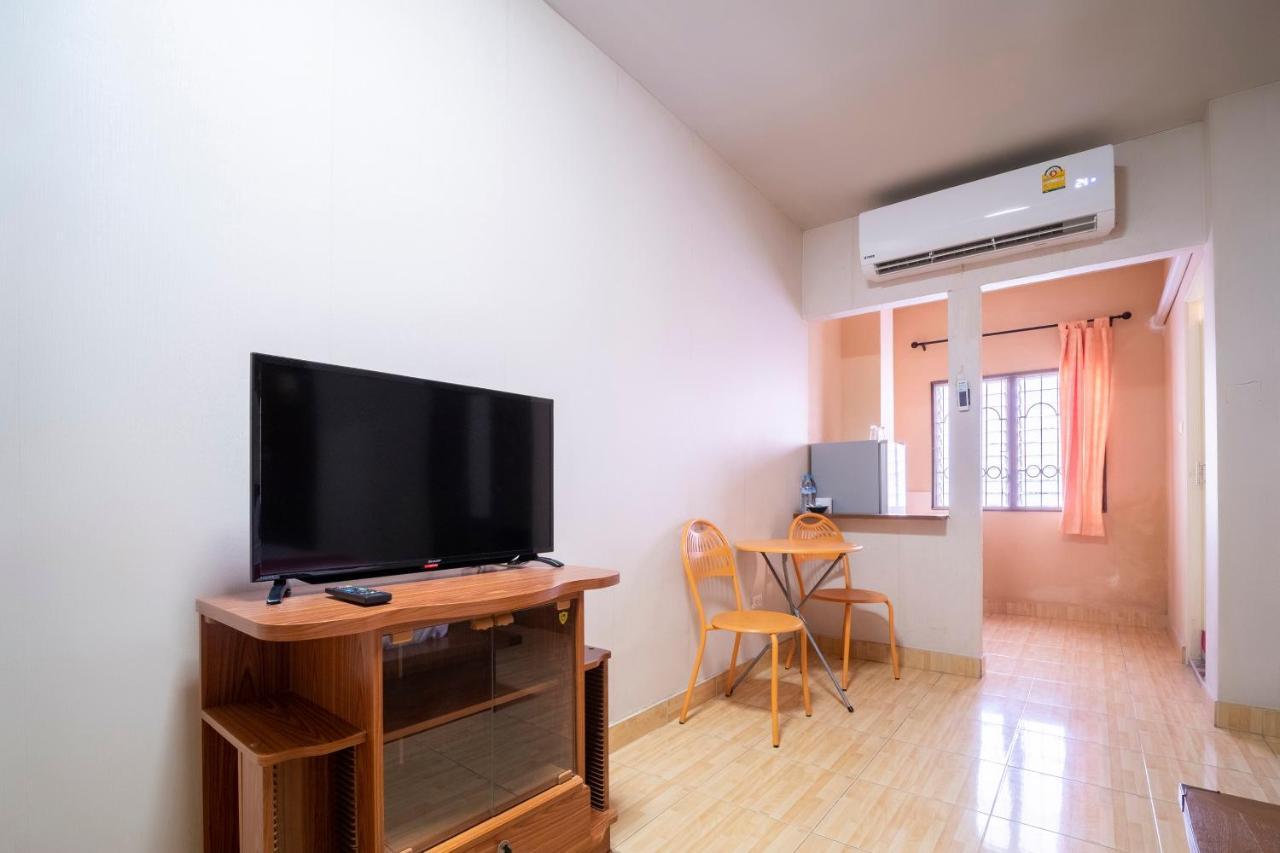 Oyo 663 Green Beach Room Pattaya Eksteriør billede